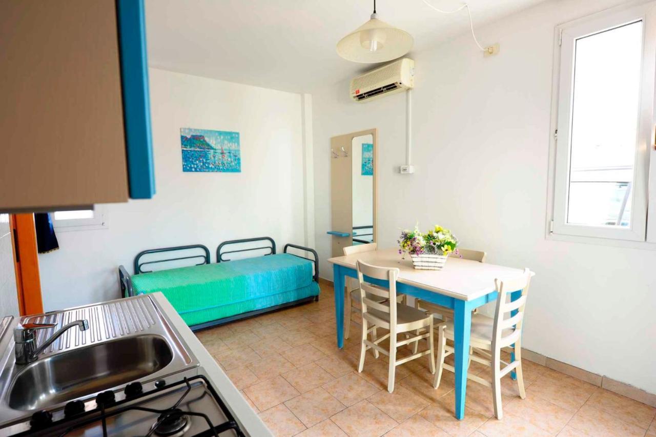 Camping Bella Italia in Peschiera del Garda - Gardasee Appartement Buitenkant foto