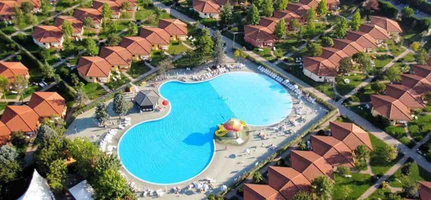 Camping Bella Italia in Peschiera del Garda - Gardasee Appartement Buitenkant foto